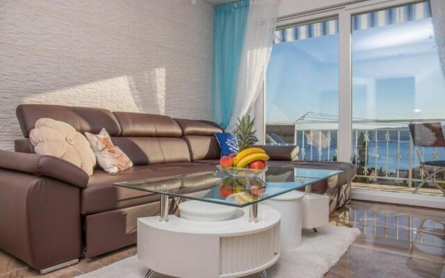 Apartman Crikvenica 30218 - Mira