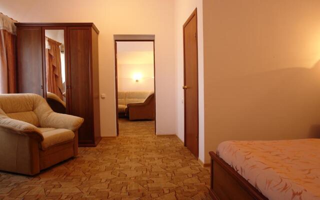 Отель Солнечный