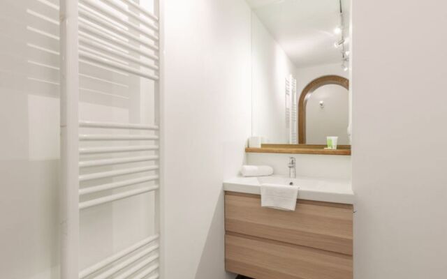 Apartmenthaus Dreier 23285