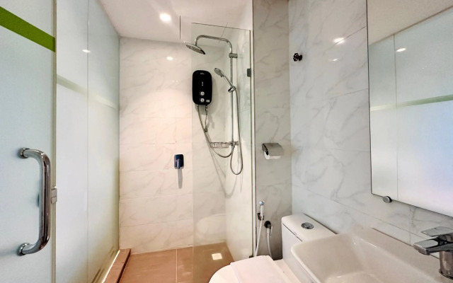 T+ Hotel Macallum