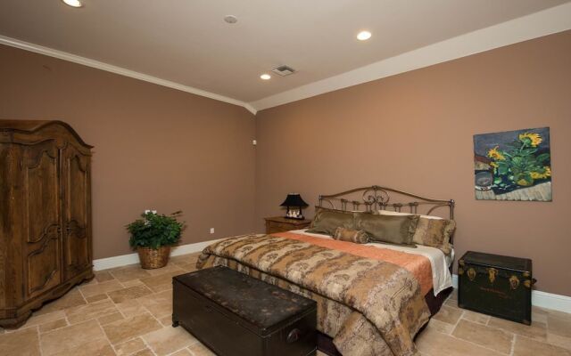 Knickerbocker Estate 8 Bedroom Home by NFVH