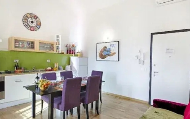 The Roommo Apartments