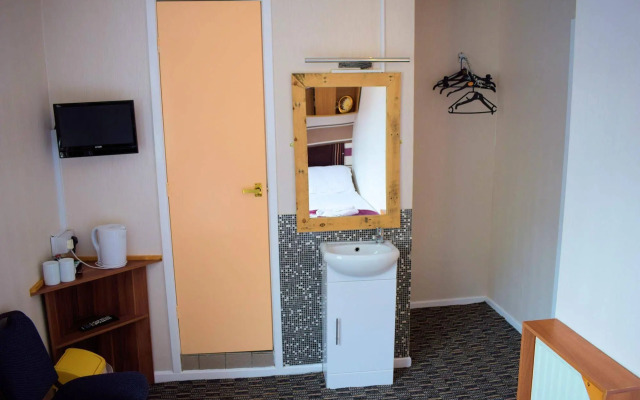 The Clarendon Showtel