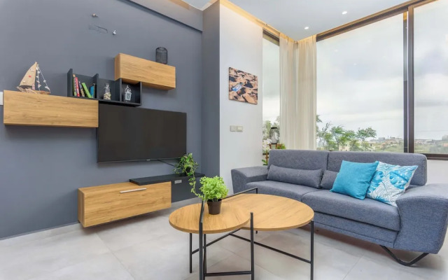Vista 2-Bedroom Apartment in Batroun