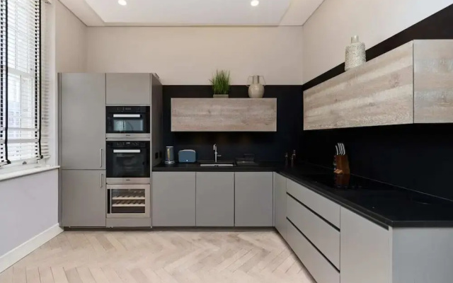 The Westbourne Park Place - Elegant 3bdr Flat