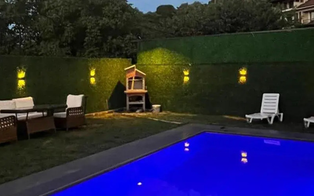 Hilltop House