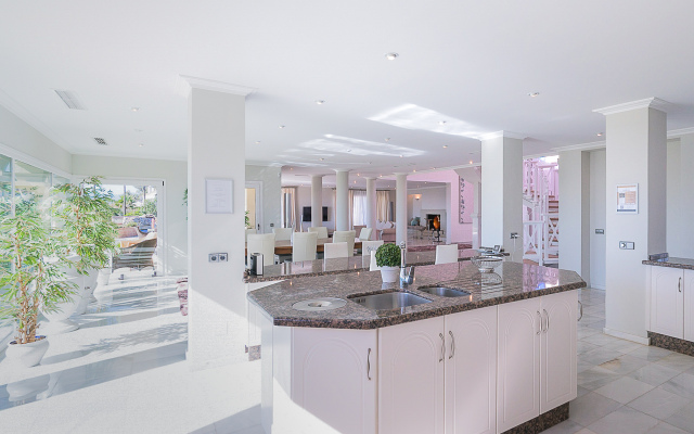 Villa South Beach