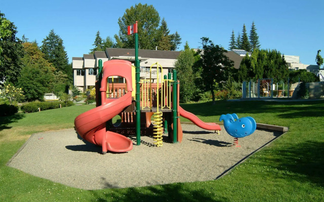 Pacific Shores Resort & Spa