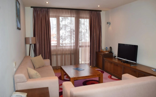 The Lodge Hotel