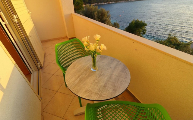 Seafront Apartments Anthony