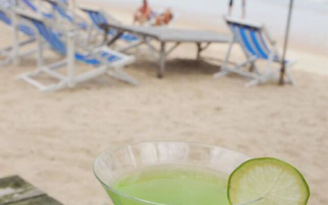 Ton-Aor on the beach resort & restaurant