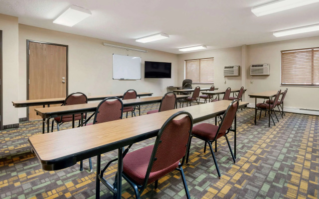 Quality Inn St. Cloud West