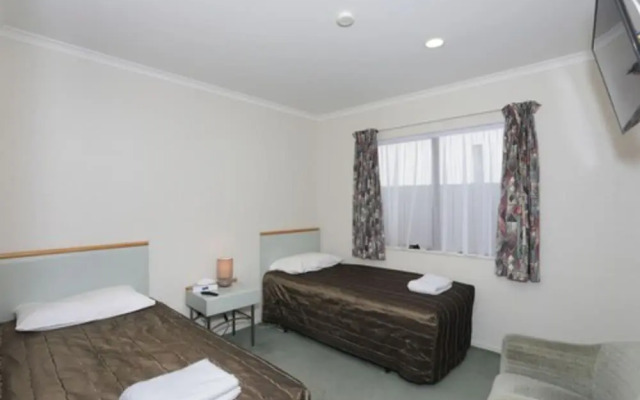 Pavilion Motel & Conference Centre