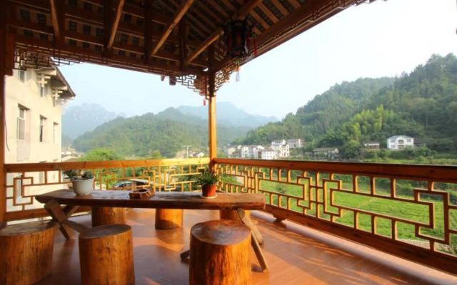 Zhangjiajie Longquan Inn