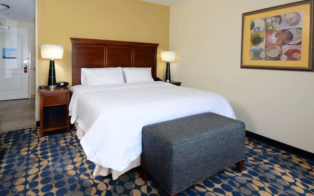 Hampton Inn & Suites Durham/North I-85