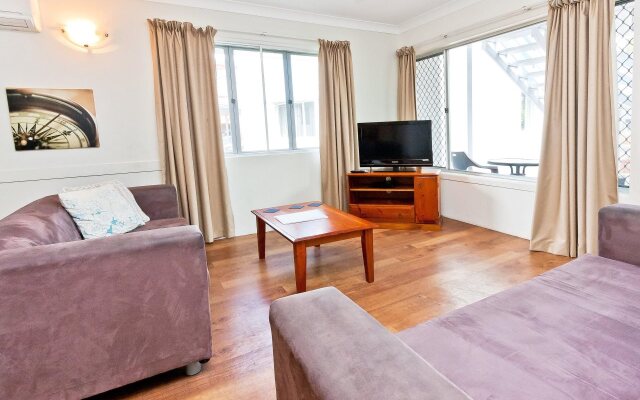 Silver Sands Apartments