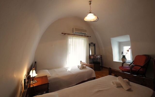 Areopoli Sofia Old Town Inn