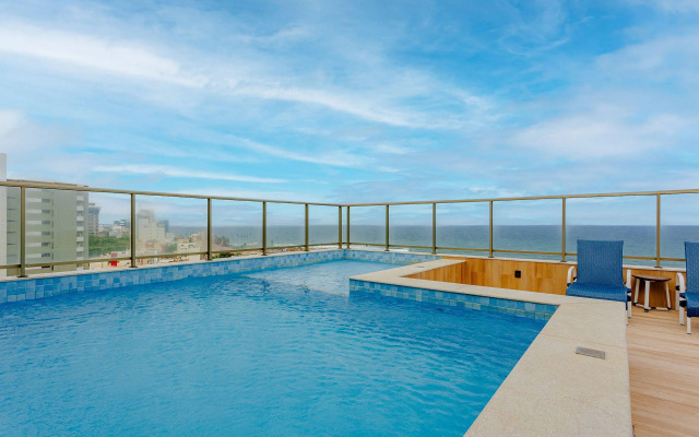CZ01 Lindo Quarto e Sala com Vista Mar, Salvador