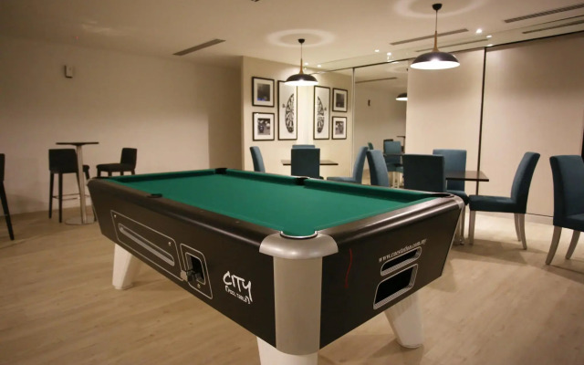 Victoria Home M City