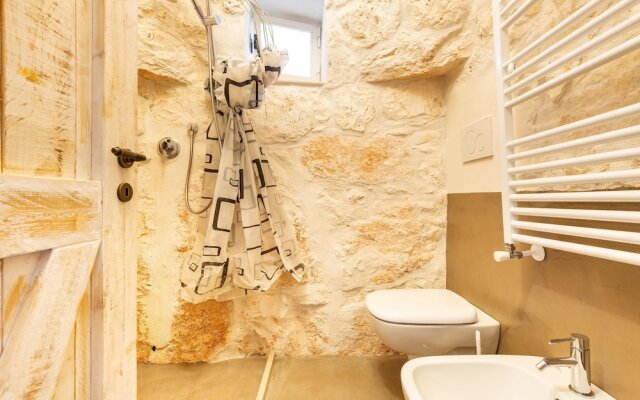 2526 Trullo Limone by Perle di Puglia