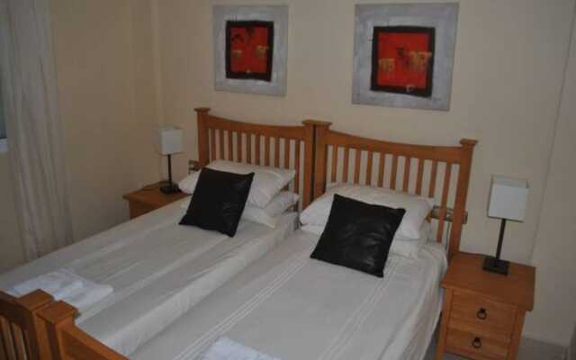 Playa Golf R6 Grd Flr Apartment And Comm Pool P247