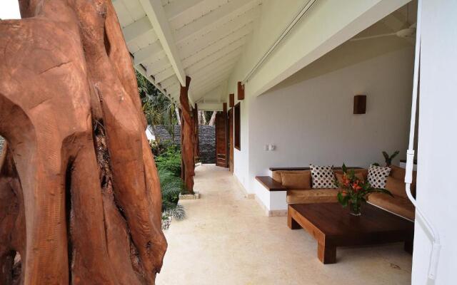 Las Terrenas Front Beach And Garden Villa With Private Staff