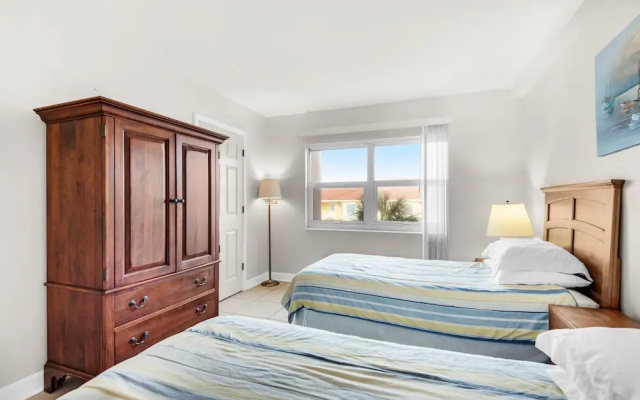 Regency Towers 405 West
