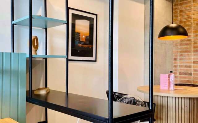 w Astounding Loft in Virrey