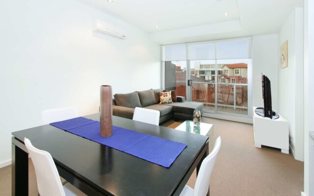 St Kilda Location and Style