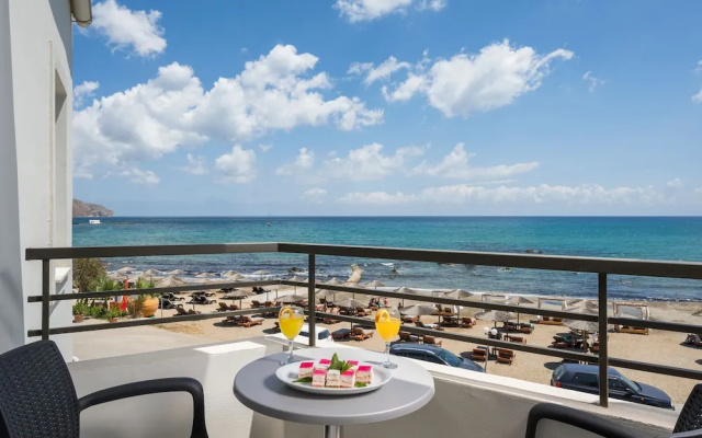 Mare Blue & Suites