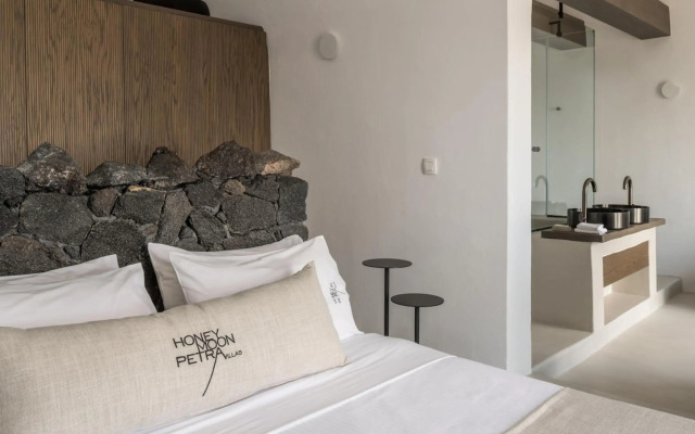 Aeonic Suites and Spa