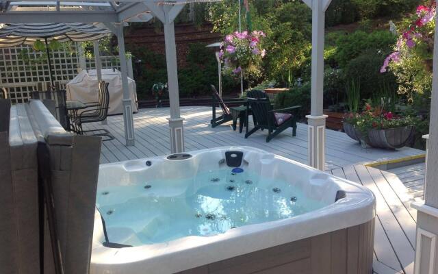 Alexandria House Bed & Breakfast