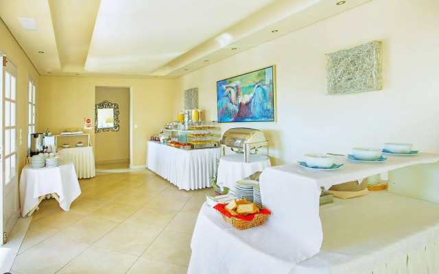 Golden Sun Hotel