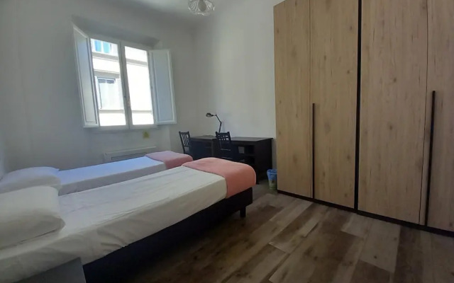 Cavour 46 Second in Firenze