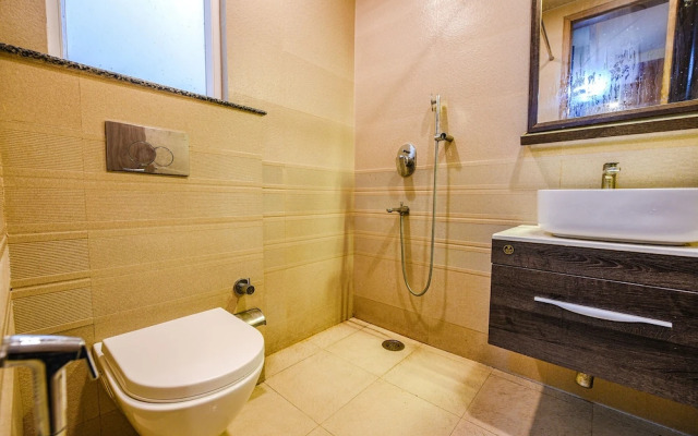 Fabhotel Royal Residency I