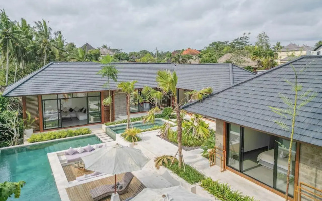 Villa The Kayu by GORO