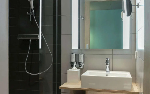Hampton by Hilton Paris Clichy