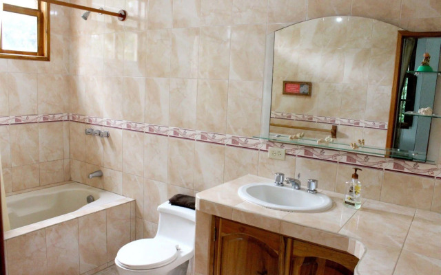 Suymar Ecolodge Galapagos