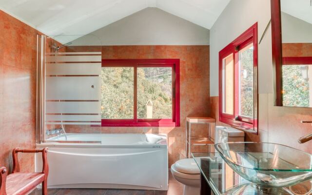 Scenic Villa in Ojen with Private Swimming Pool