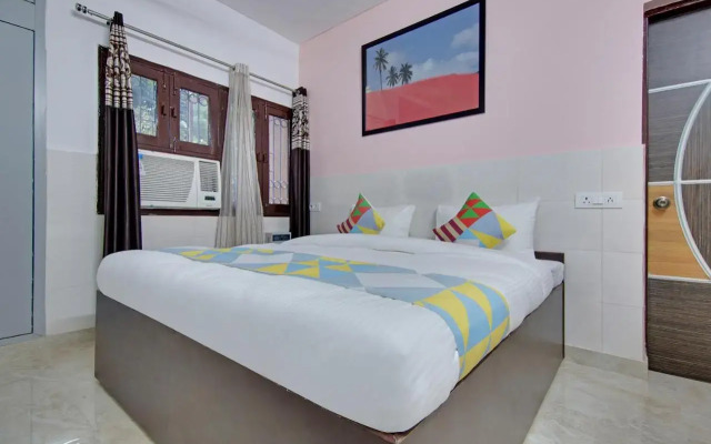 Oyo Home 78927 Elegant Studio Sarita Vihar