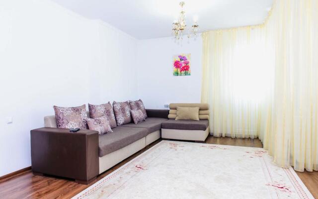 Apartment Lazurniy