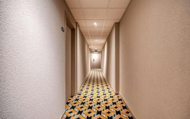 Alma Grand Place Hotel