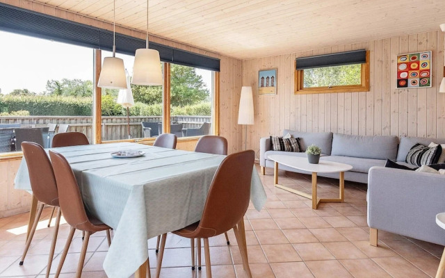 6 Person Holiday Home in Dannemare