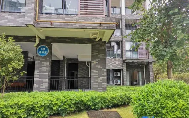 Guangzhou Xiaojun Wenquan Homestay (Mingyue Shanxi Avenue)