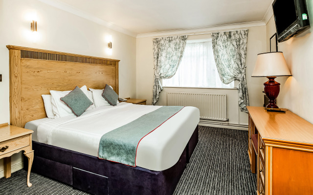 Osterley Park Hotel