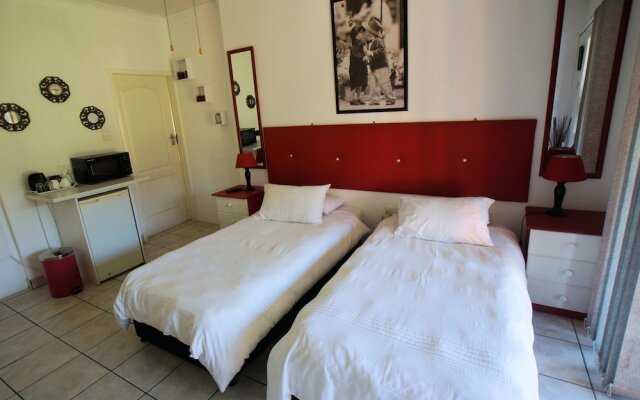Linga Longa Guest House