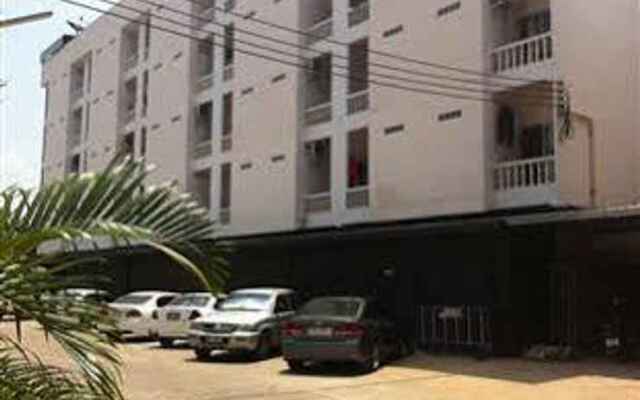 Allseasons Suratthani Apartment