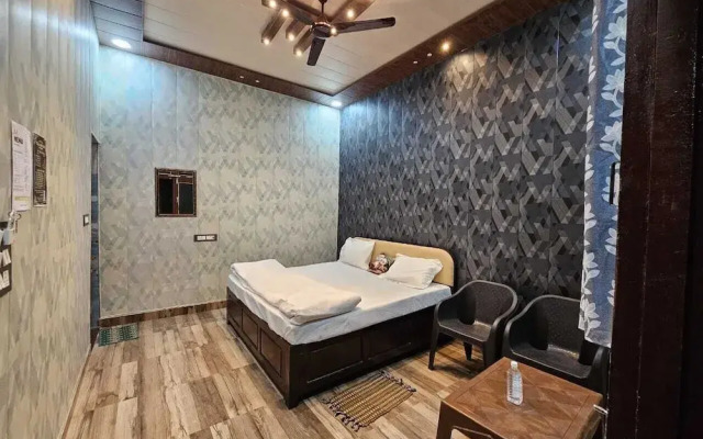 Vinayak Guest House