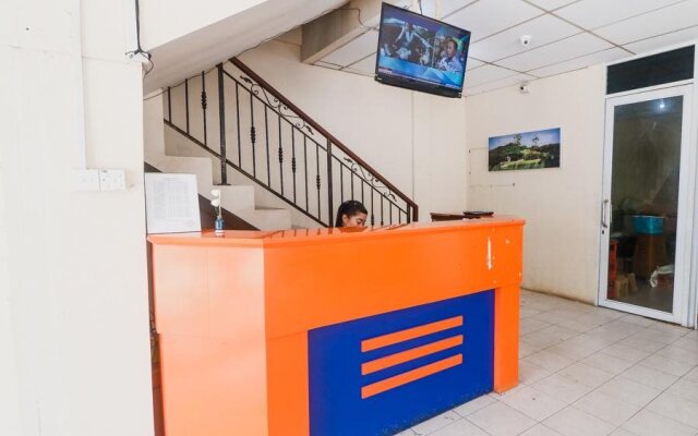 RedDoorz near Nagoya Hill Batam 2