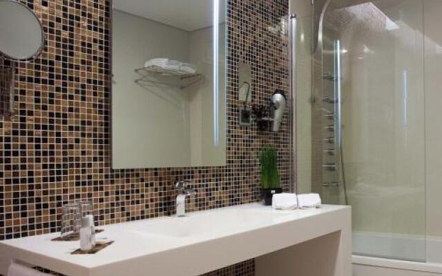 Cardal Hotel